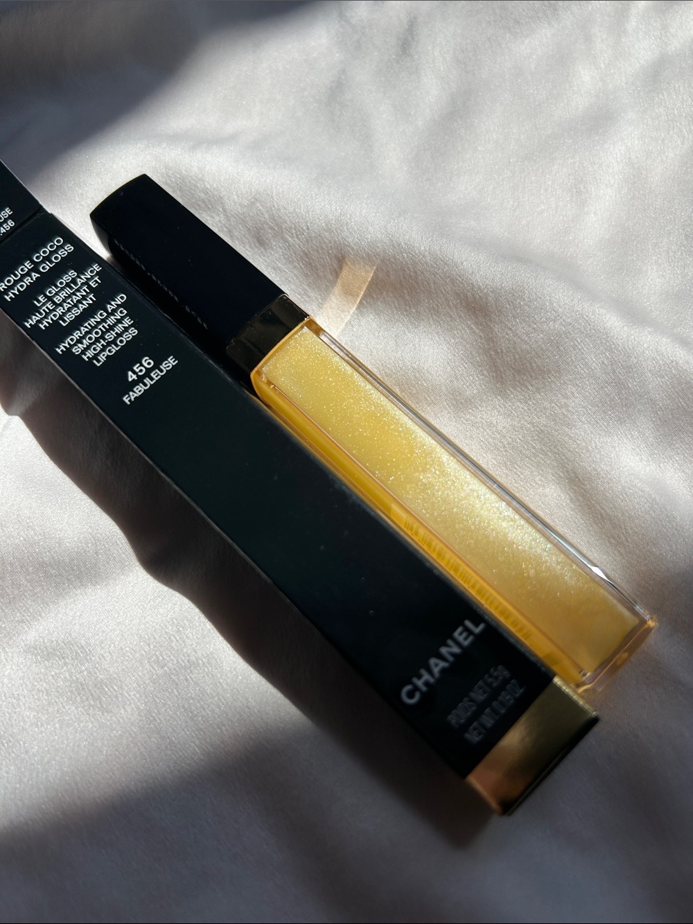 Limited edition) Chanel Rouge coco Hydra gloss